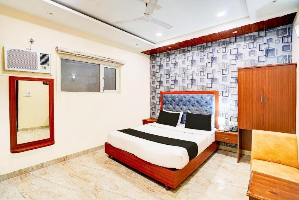 Hotel S V Grand バラナシ エクステリア 写真